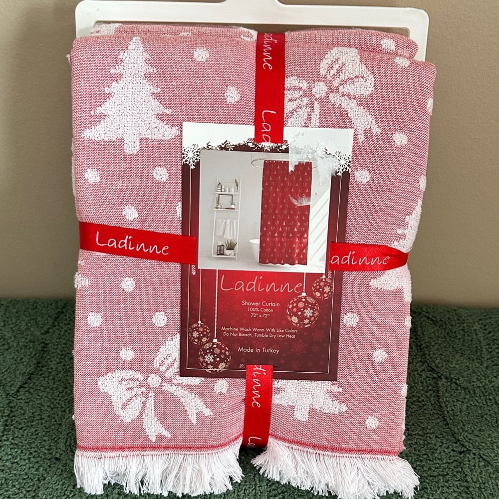 Ladinne Holiday Christmas Tree Shower Curtain Red Bow NEW!